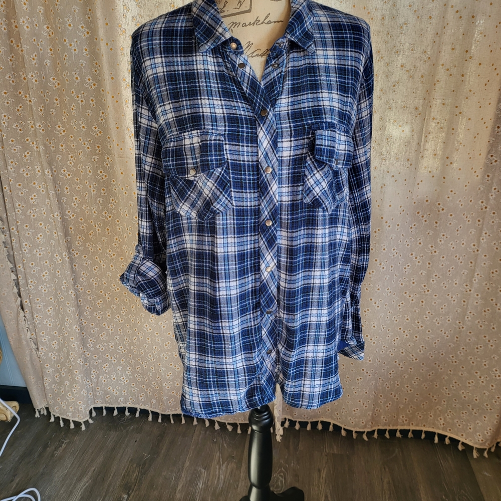 Kut from the Kloth Blue Plaid Button Down Shirt